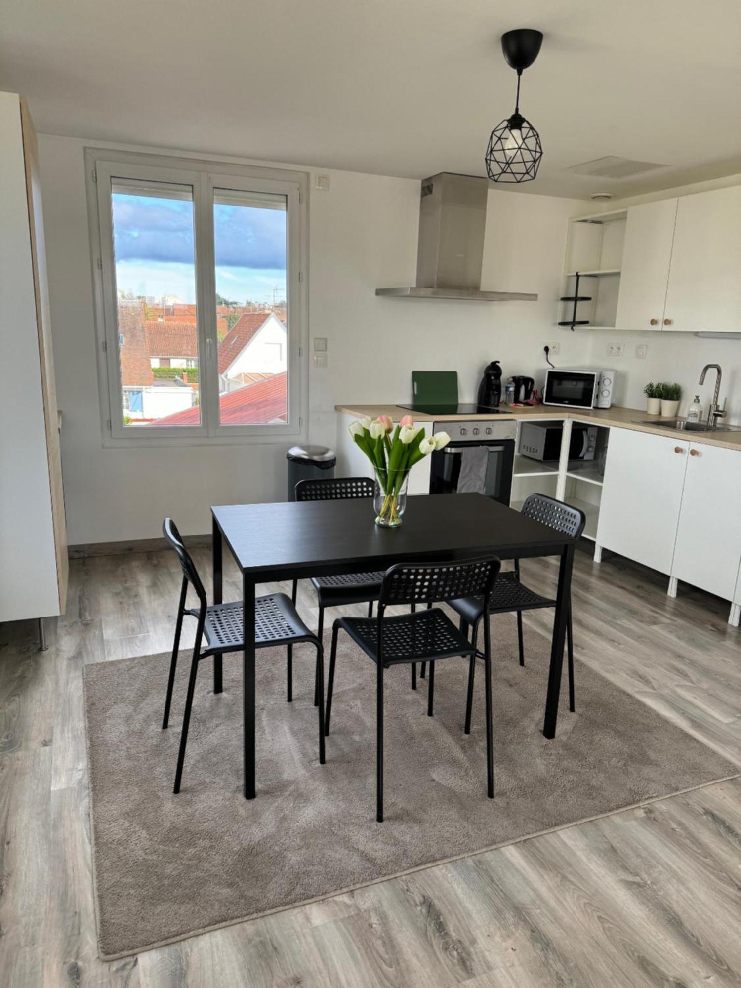 A Proximite Du Zenith / Sud 3 / Parc Expo Apartamento